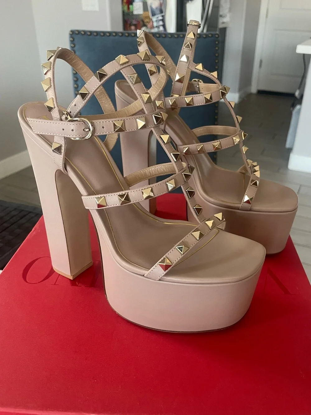 Valentino Garavani Nude Pink Pyramid-Stud Platform Sandals
